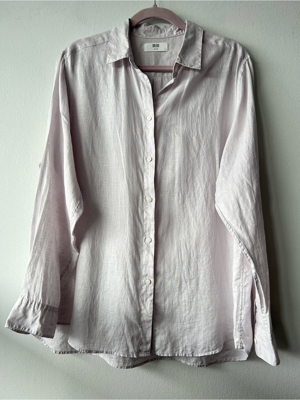UNIQLO Lightweight Linen Button-Up Shirt in Pale Lilac
